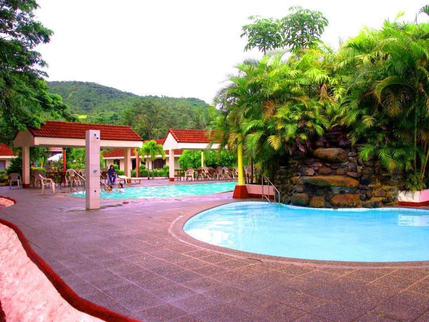 Club Manila East Real Hotel Infanta Екстериор снимка